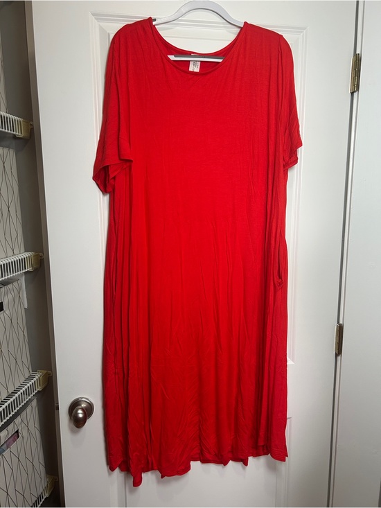 Modern kiwi Dresses & Skirts - Red Short-Sleeve Swing Dress - Comfortable Everyday Style